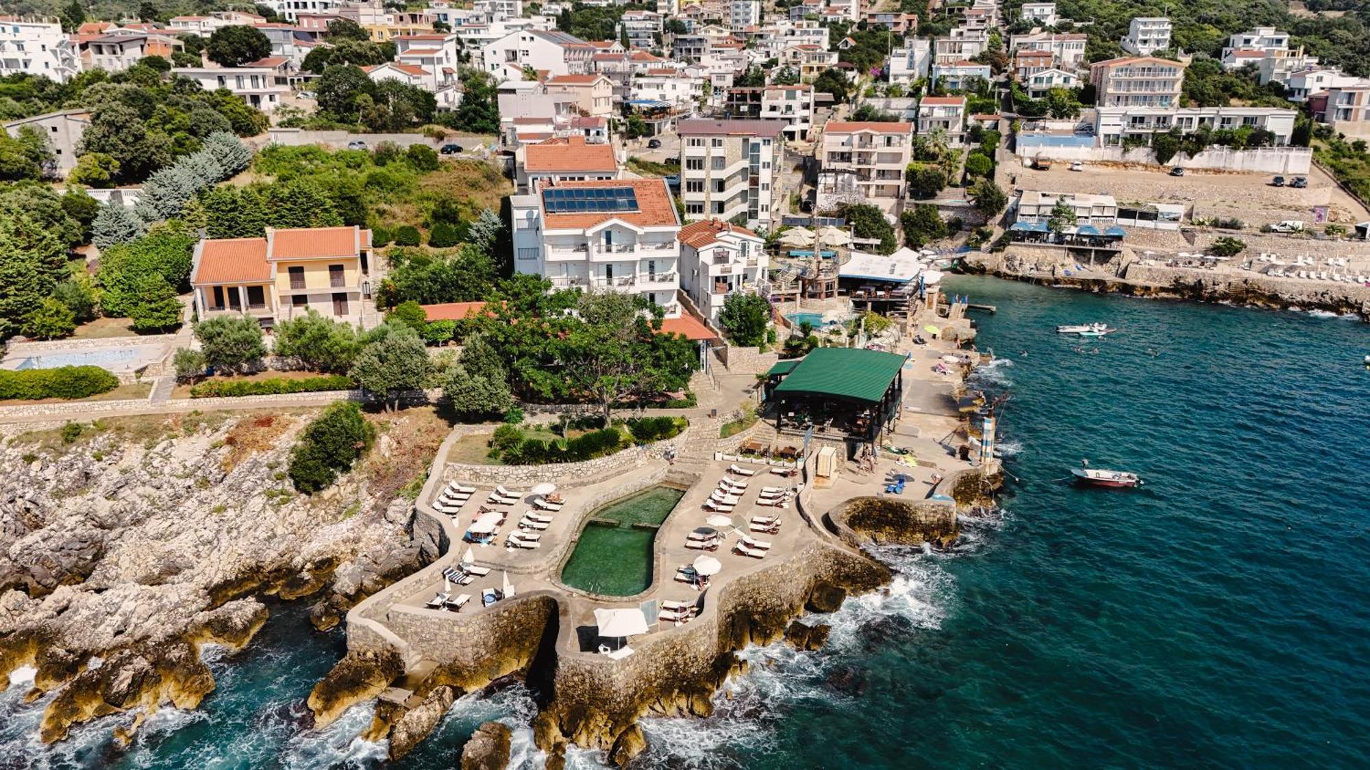 Hotel R 우체하 외부 사진