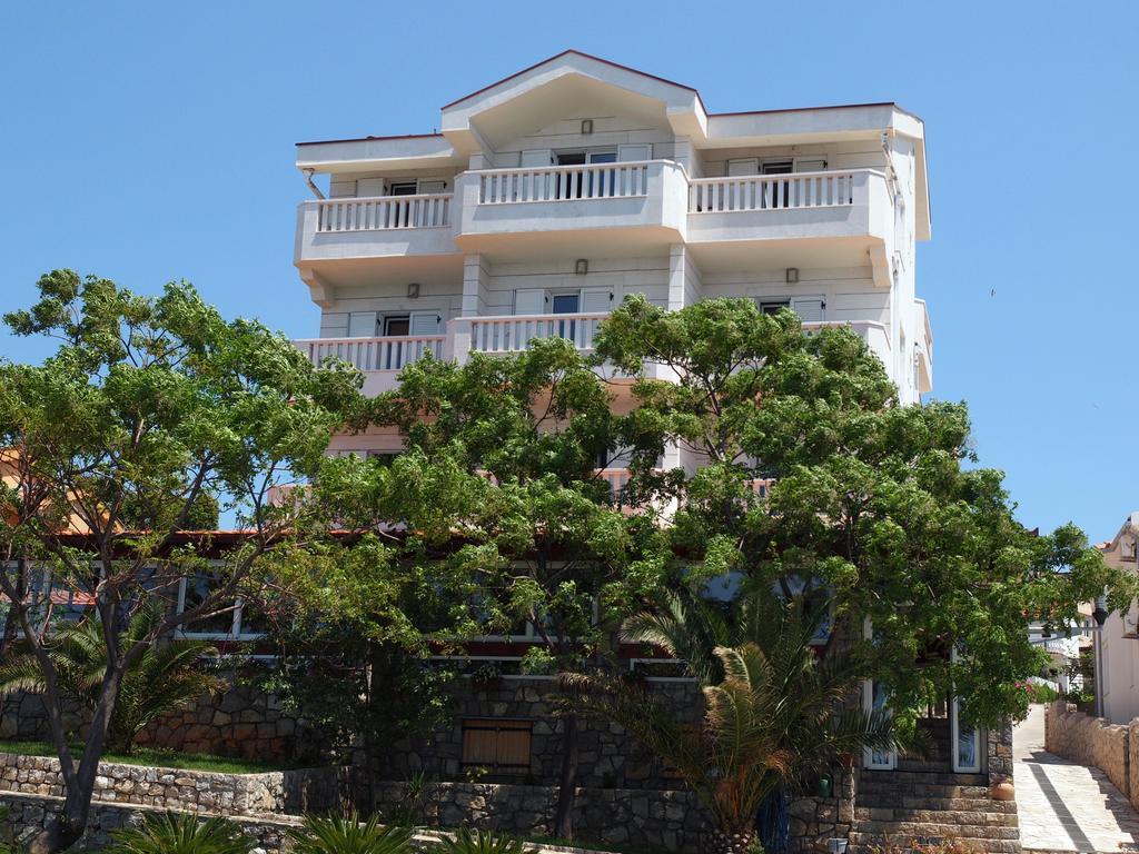 Hotel R 우체하 외부 사진